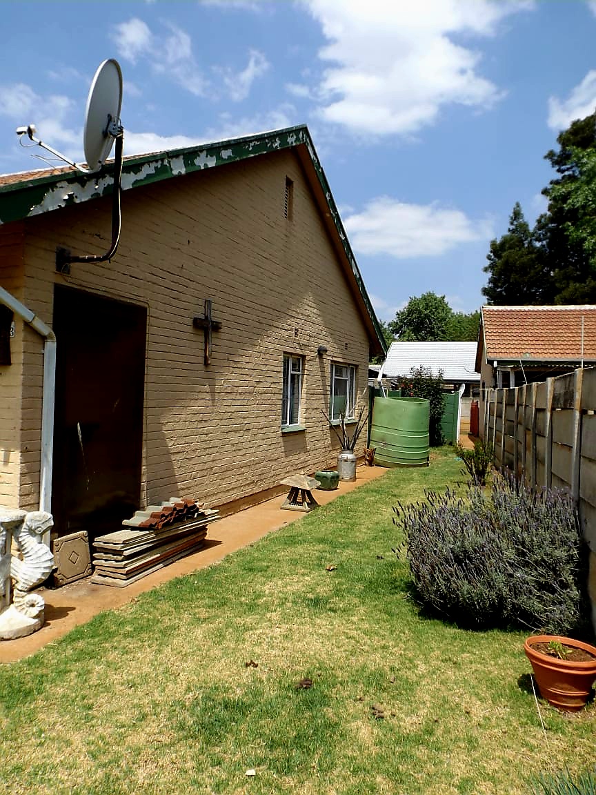 3 Bedroom Property for Sale in Strubenvale Gauteng