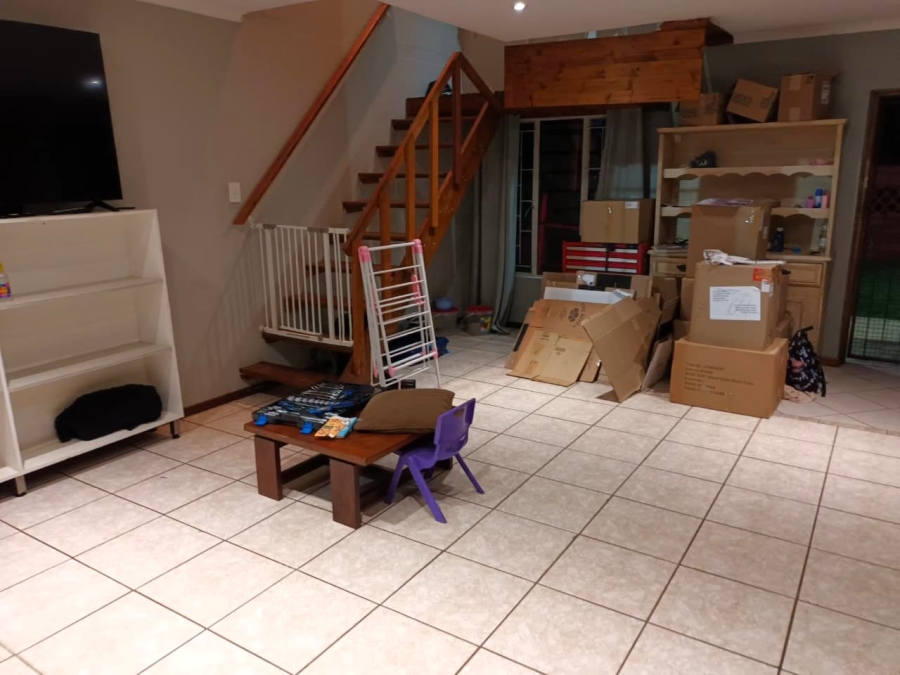 To Let 4 Bedroom Property for Rent in Zwartkop Gauteng