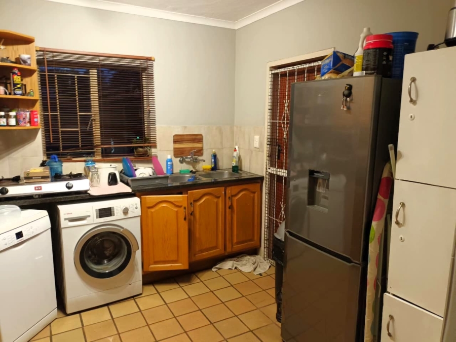 To Let 4 Bedroom Property for Rent in Zwartkop Gauteng
