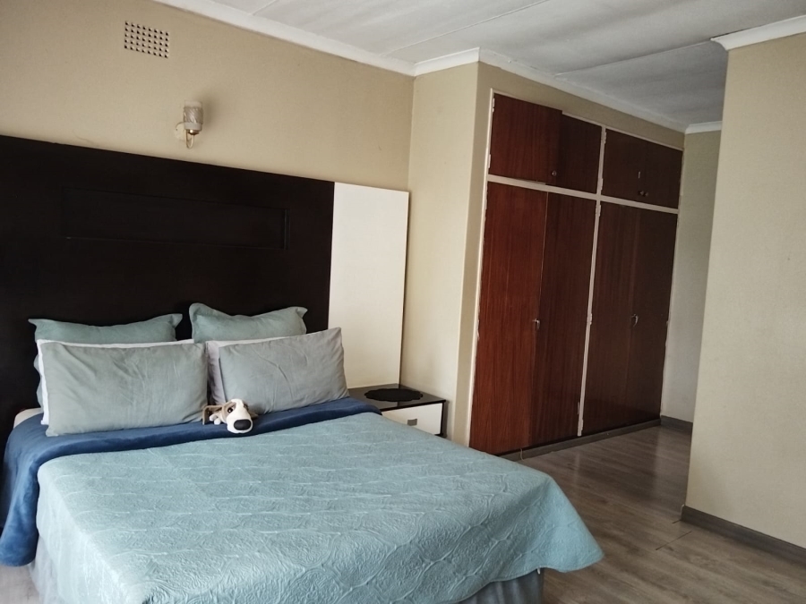 To Let 4 Bedroom Property for Rent in Birch Acres Gauteng