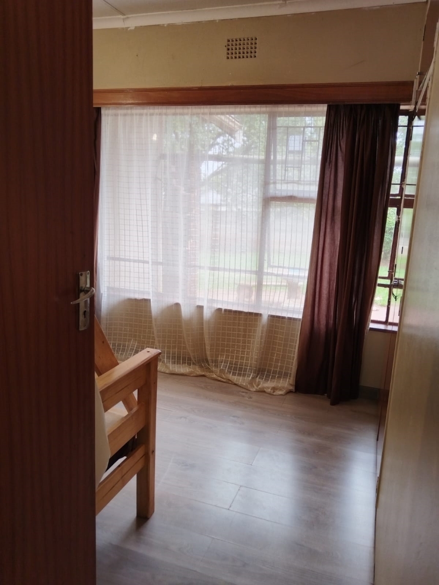 To Let 4 Bedroom Property for Rent in Birch Acres Gauteng