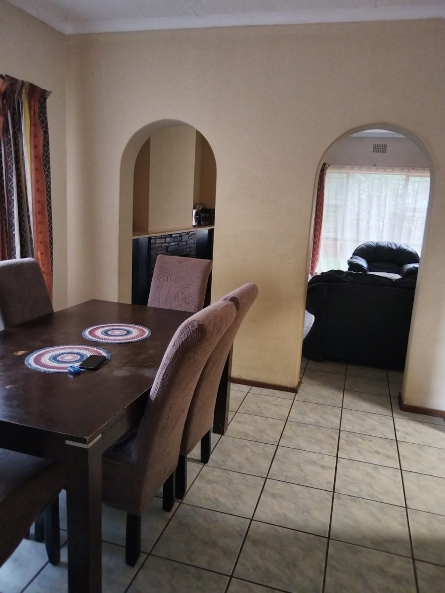 To Let 4 Bedroom Property for Rent in Birch Acres Gauteng