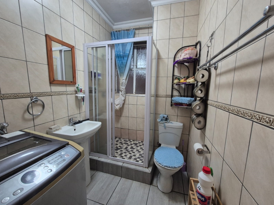 2 Bedroom Property for Sale in Vanderbijlpark CW 3 Gauteng