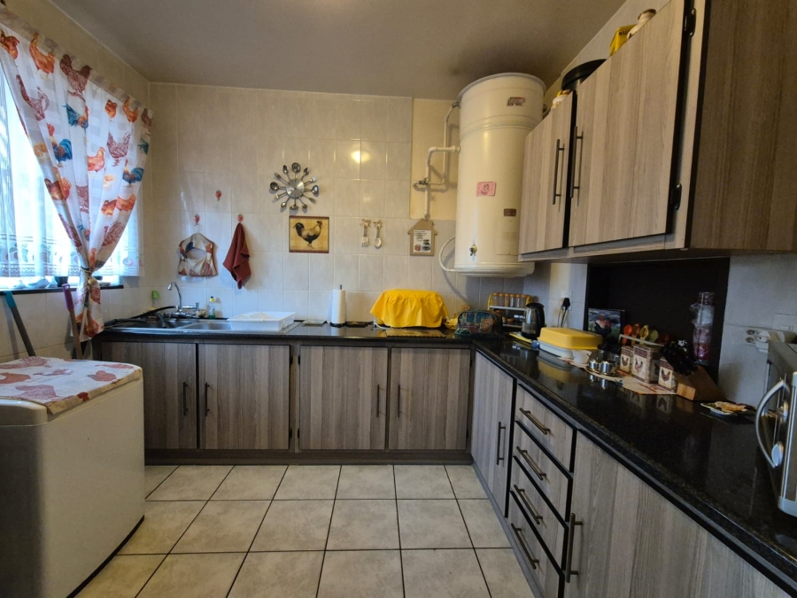 2 Bedroom Property for Sale in Vanderbijlpark CW 3 Gauteng