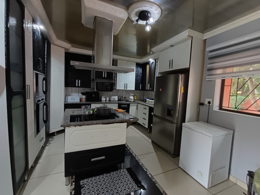 3 Bedroom Property for Sale in Vanderbijlpark CW 5 Gauteng