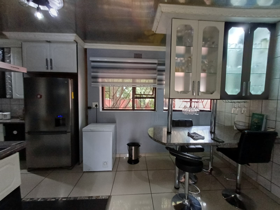 3 Bedroom Property for Sale in Vanderbijlpark CW 5 Gauteng