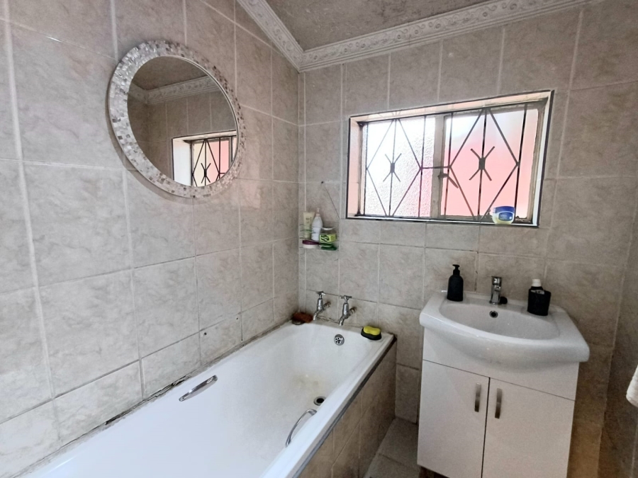 3 Bedroom Property for Sale in Vanderbijlpark CW 5 Gauteng