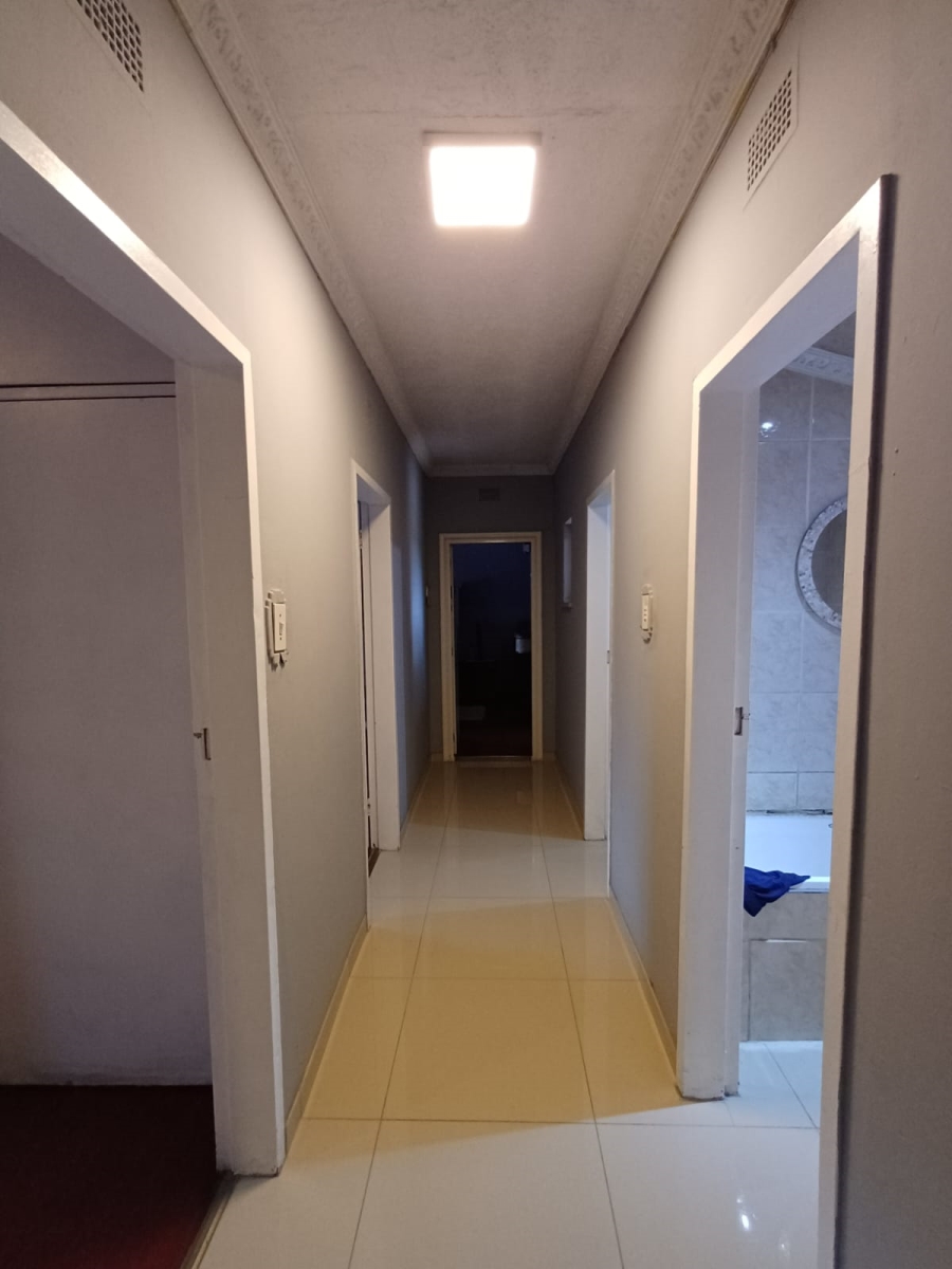 3 Bedroom Property for Sale in Vanderbijlpark CW 5 Gauteng