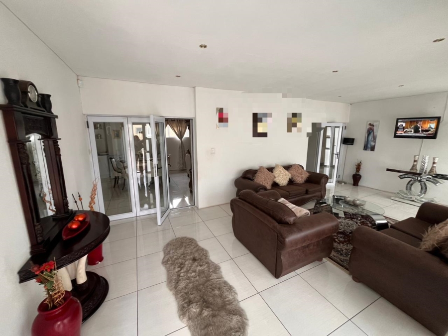 4 Bedroom Property for Sale in Riverspray Lifestyle Estate Gauteng