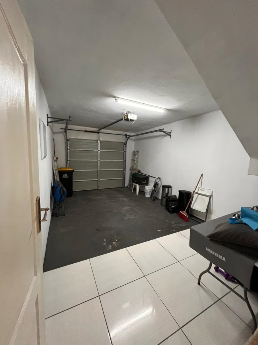 4 Bedroom Property for Sale in Riverspray Lifestyle Estate Gauteng