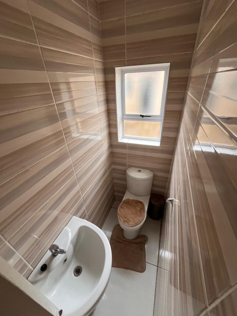 4 Bedroom Property for Sale in Riverspray Lifestyle Estate Gauteng