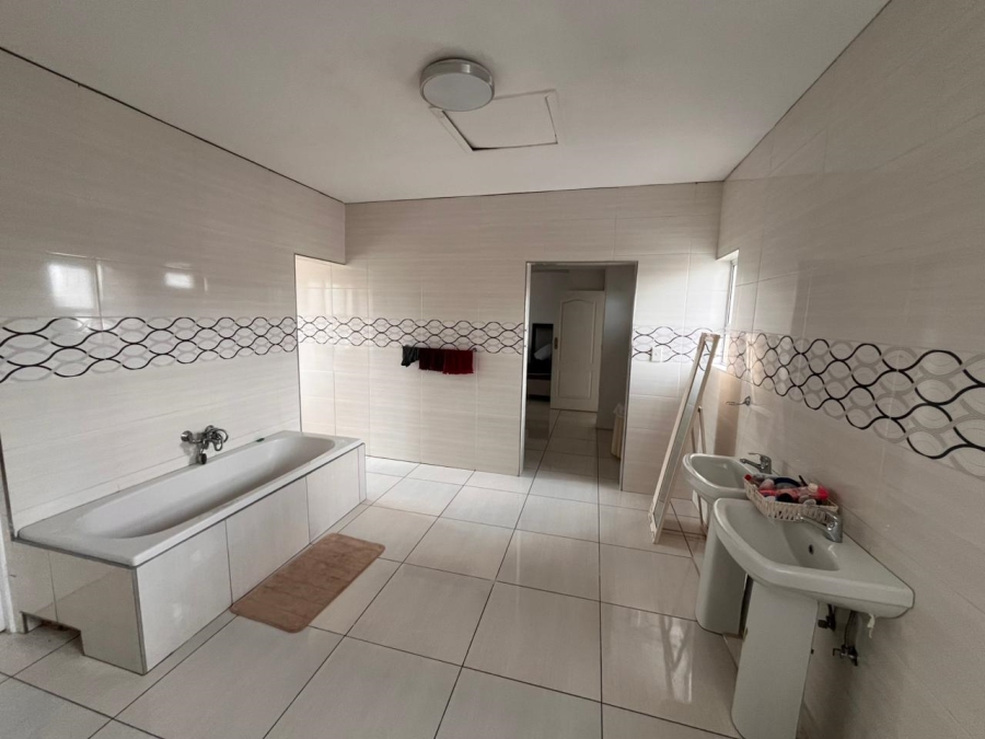 4 Bedroom Property for Sale in Riverspray Lifestyle Estate Gauteng