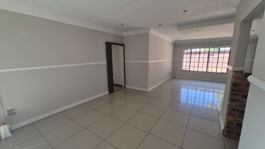 To Let 3 Bedroom Property for Rent in Eastleigh Gauteng