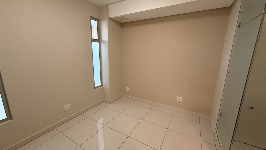 To Let 2 Bedroom Property for Rent in Rosebank Gauteng