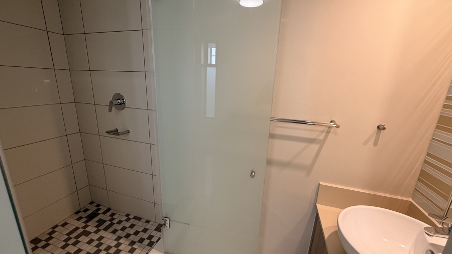 To Let 2 Bedroom Property for Rent in Rosebank Gauteng