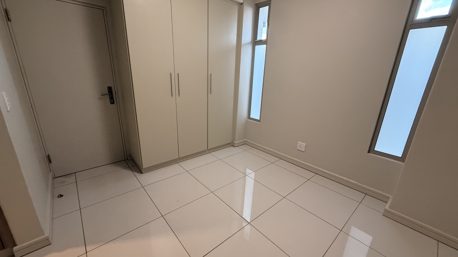 To Let 2 Bedroom Property for Rent in Rosebank Gauteng
