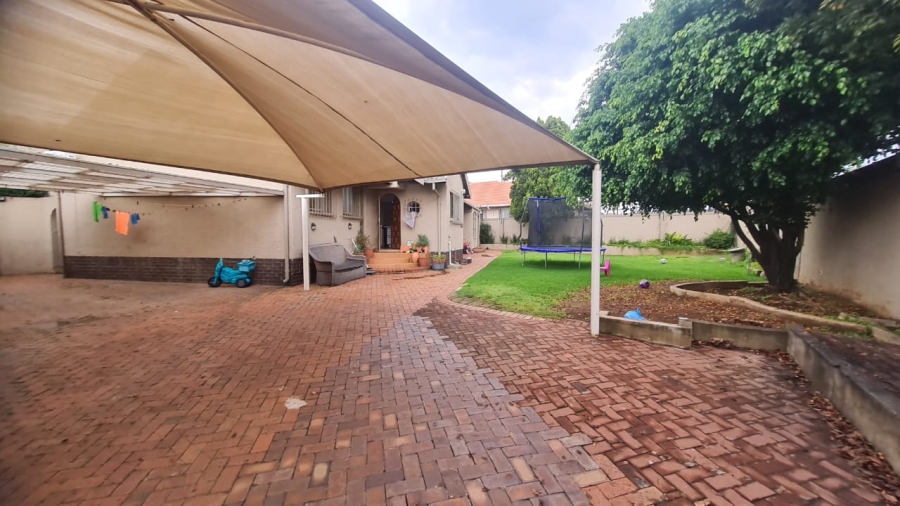 To Let 3 Bedroom Property for Rent in Highway Gardens Gauteng
