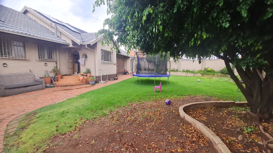 To Let 3 Bedroom Property for Rent in Highway Gardens Gauteng