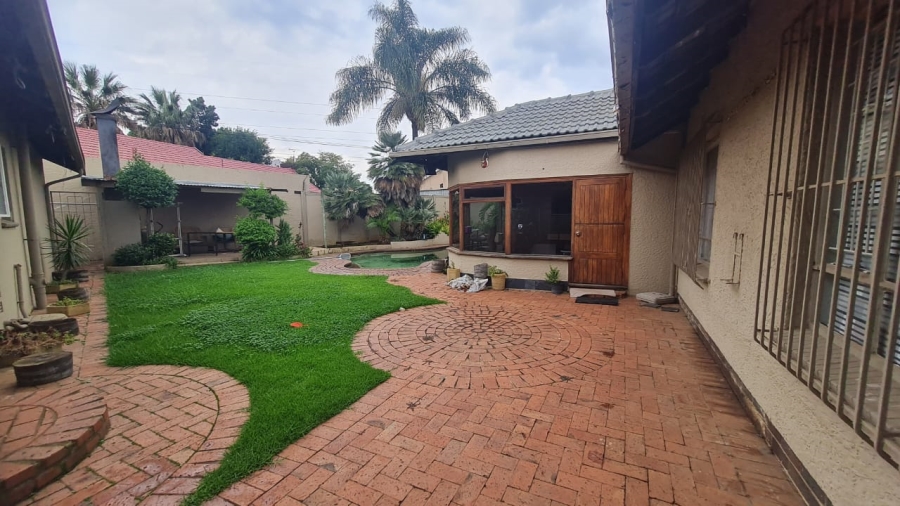 To Let 3 Bedroom Property for Rent in Highway Gardens Gauteng