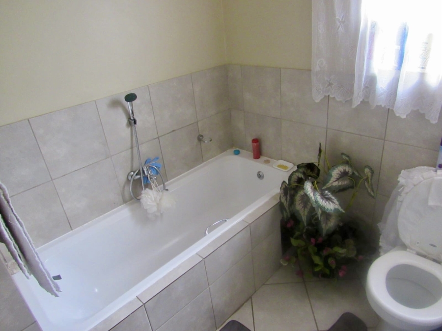 3 Bedroom Property for Sale in Salfin Gauteng