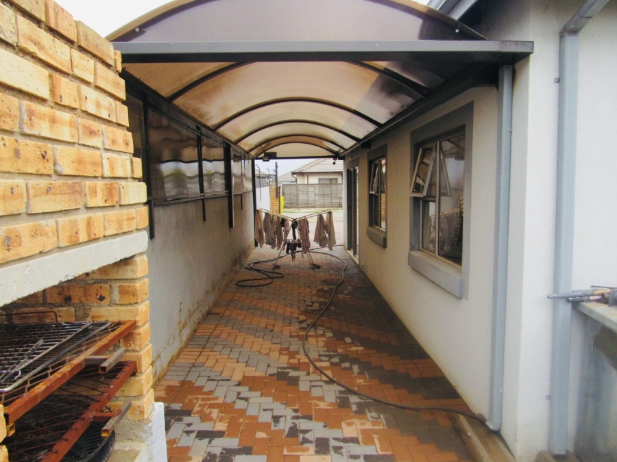 3 Bedroom Property for Sale in Salfin Gauteng