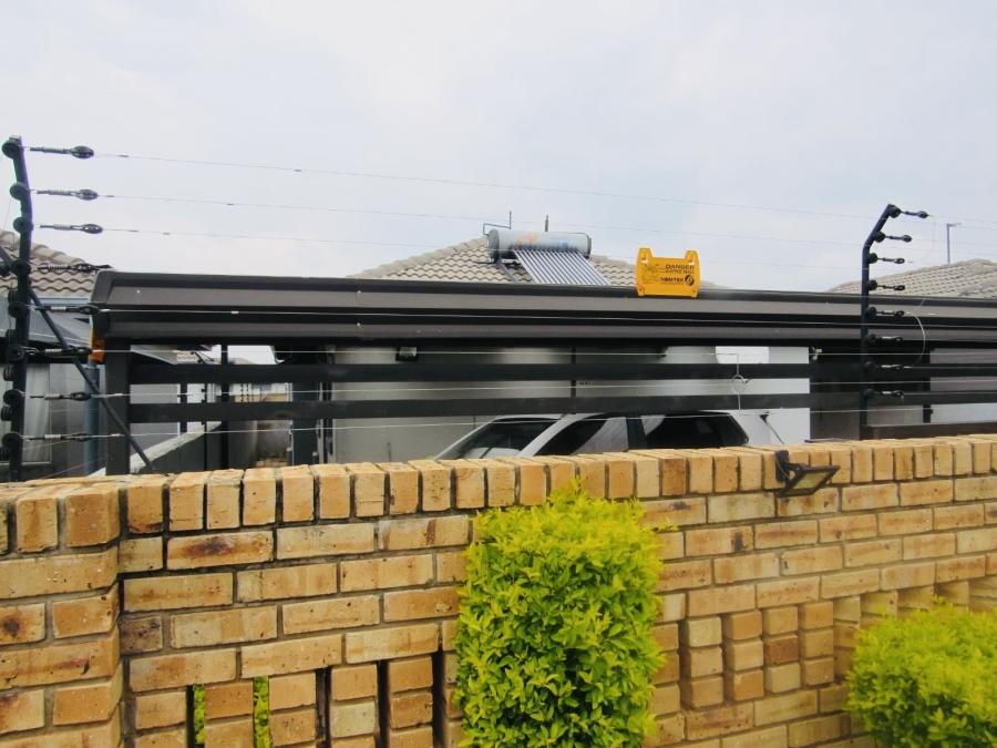 3 Bedroom Property for Sale in Salfin Gauteng