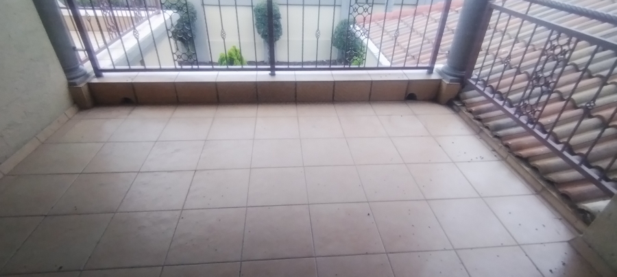 To Let 5 Bedroom Property for Rent in Sonneveld Gauteng