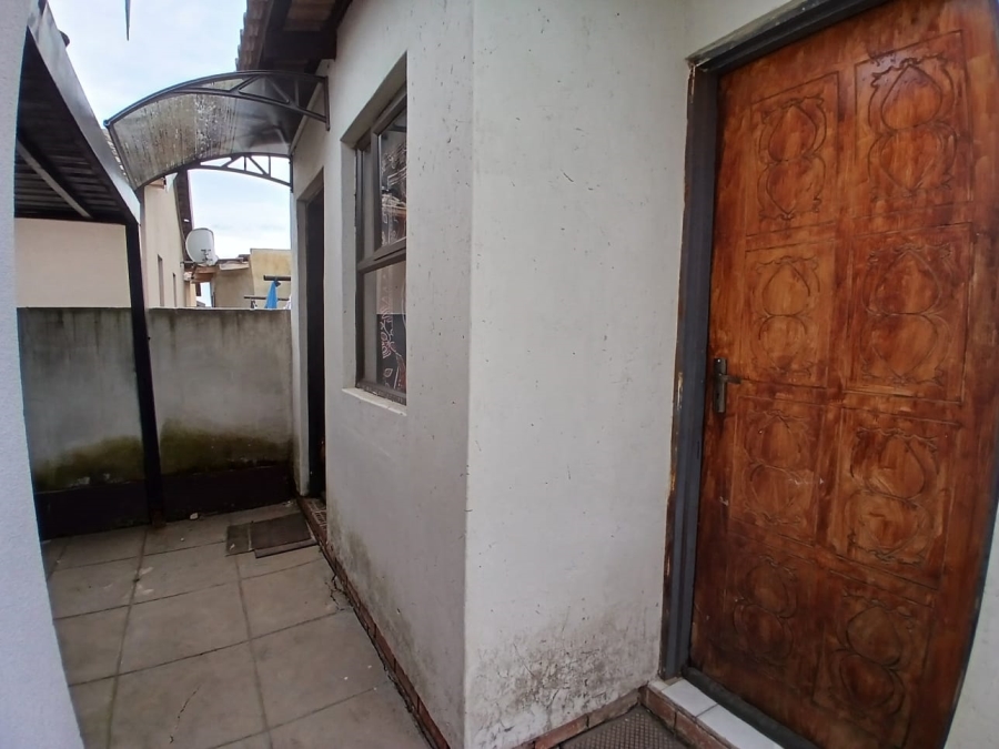 2 Bedroom Property for Sale in Windmill Park Gauteng
