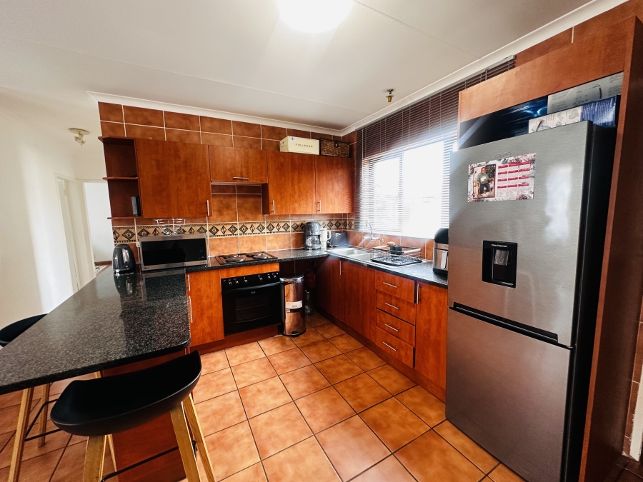 2 Bedroom Property for Sale in Helderwyk Gauteng