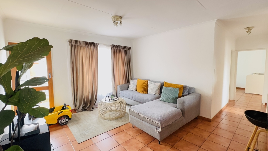 2 Bedroom Property for Sale in Helderwyk Gauteng