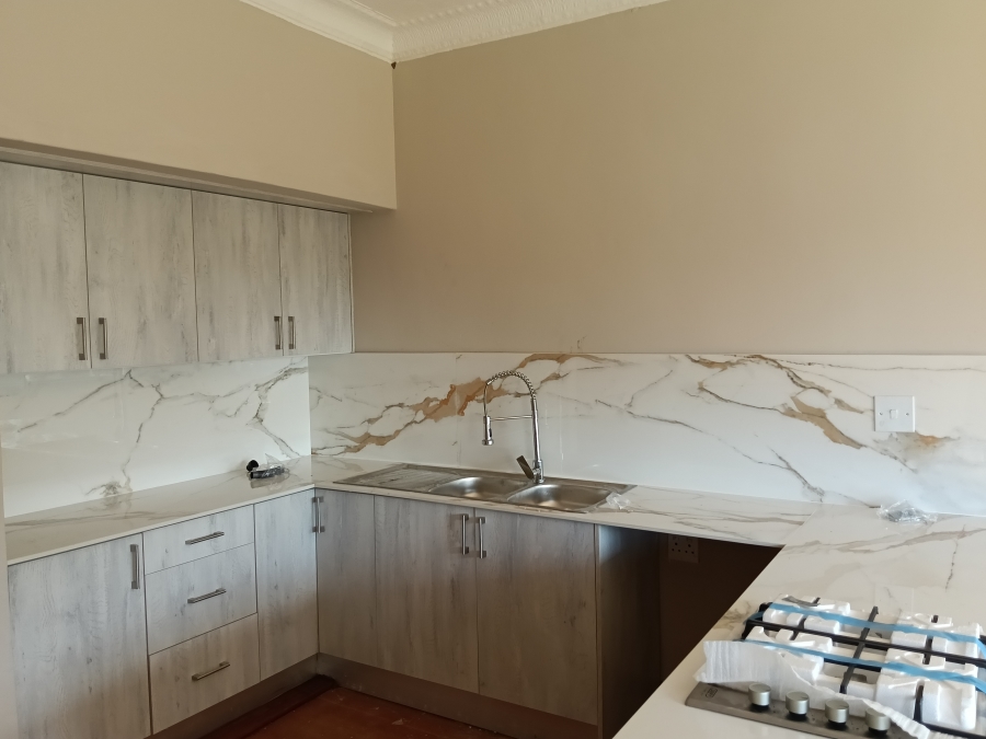 3 Bedroom Property for Sale in Lakefield Gauteng