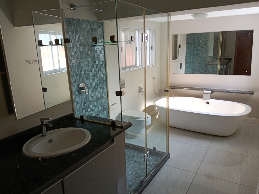 3 Bedroom Property for Sale in Lakefield Gauteng