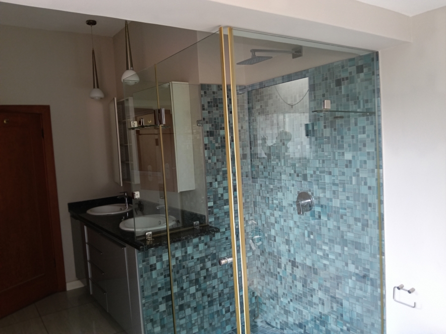 3 Bedroom Property for Sale in Lakefield Gauteng