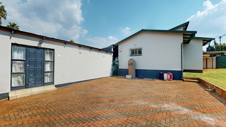 3 Bedroom Property for Sale in Dawnview Gauteng
