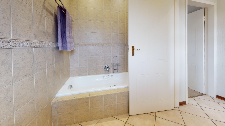 3 Bedroom Property for Sale in Bartlett Gauteng