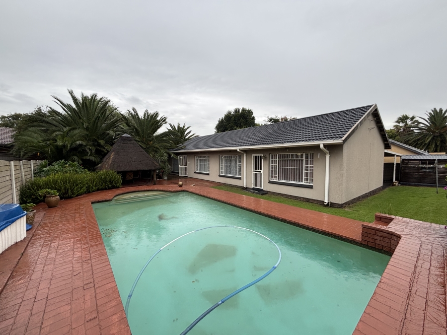 4 Bedroom Property for Sale in Witkoppie Ridge Gauteng