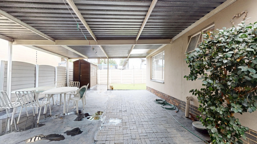 4 Bedroom Property for Sale in Witkoppie Ridge Gauteng