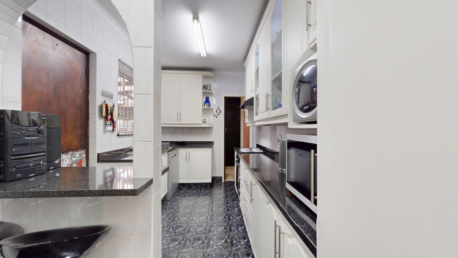 4 Bedroom Property for Sale in Witkoppie Ridge Gauteng