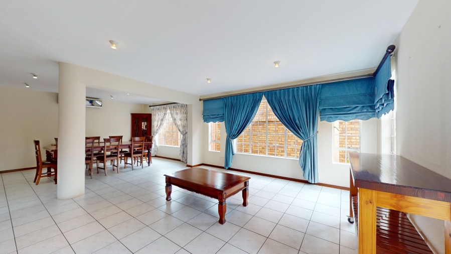 3 Bedroom Property for Sale in Bardene Gauteng