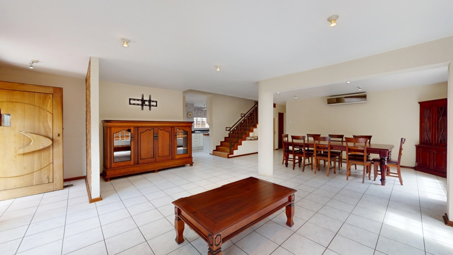 3 Bedroom Property for Sale in Bardene Gauteng