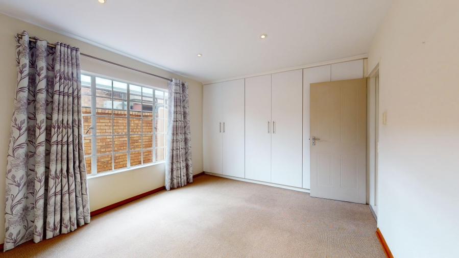 3 Bedroom Property for Sale in Bardene Gauteng