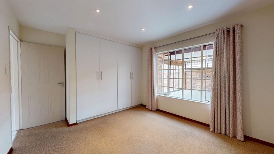 3 Bedroom Property for Sale in Bardene Gauteng