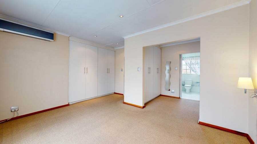 3 Bedroom Property for Sale in Bardene Gauteng