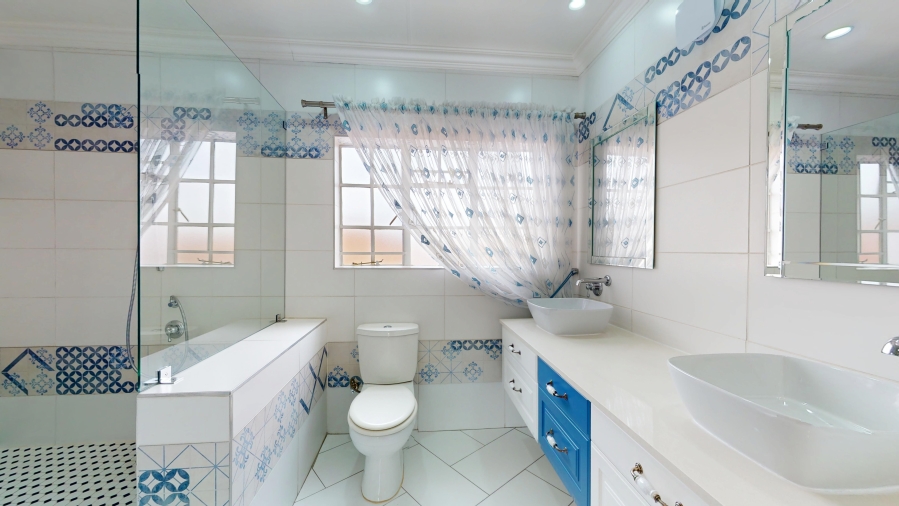 3 Bedroom Property for Sale in Bardene Gauteng