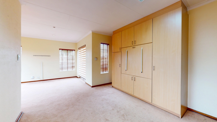 3 Bedroom Property for Sale in Bardene Gauteng