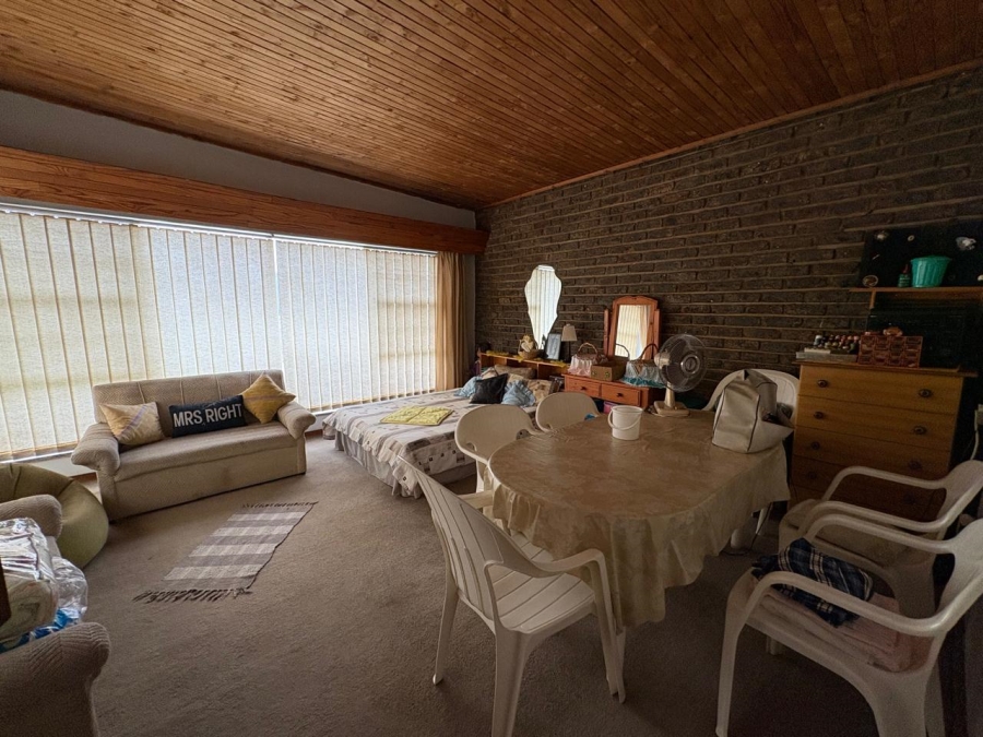4 Bedroom Property for Sale in Van Der Merwes Kroon Gauteng