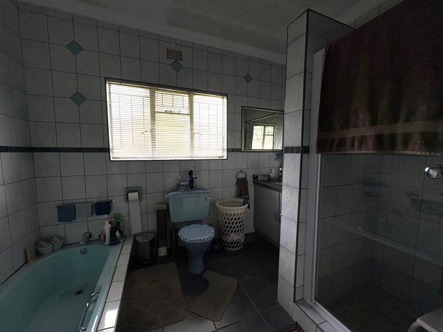 4 Bedroom Property for Sale in Van Der Merwes Kroon Gauteng