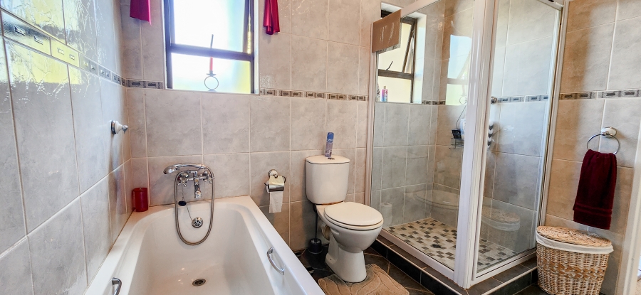 3 Bedroom Property for Sale in Vanderbijlpark SW 5 Gauteng
