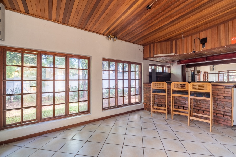 To Let 4 Bedroom Property for Rent in Sharonlea Gauteng