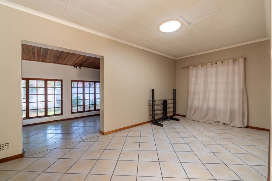 To Let 4 Bedroom Property for Rent in Sharonlea Gauteng